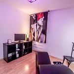 L'atelier Kuroi - Bdsm - Balançoire, Banc De Fessée, Cage, Croix, Tantra Appartement Walbourg