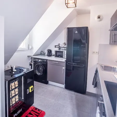 L'atelier Kuroi - Bdsm - Balancoire, Banc De Fessee, Cage, Croix, Tantra Walbourg