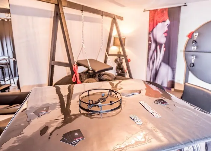 Lägenhet L'atelier Kuroi - Bdsm - Balancoire, Banc De Fessee, Cage, Croix, Tantra